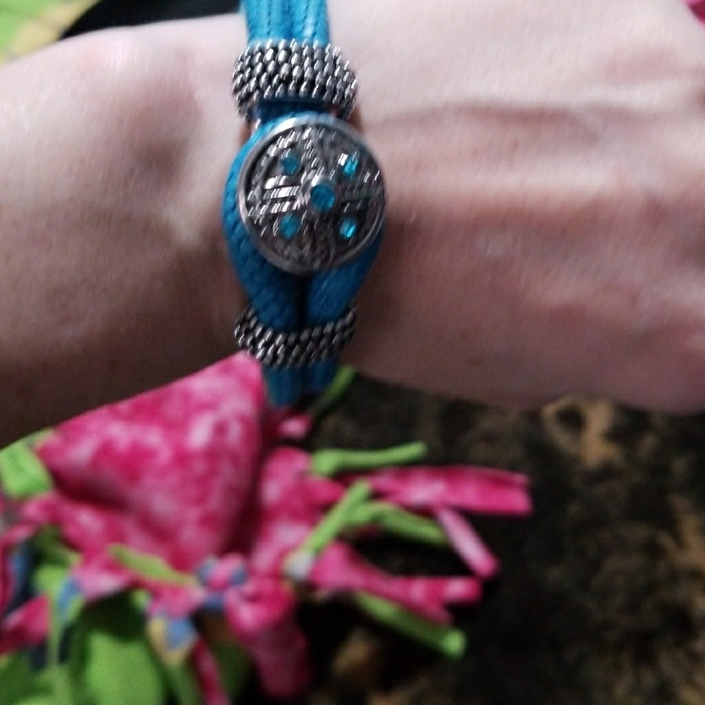 Snap button leather braclet - Picture 2 of 3